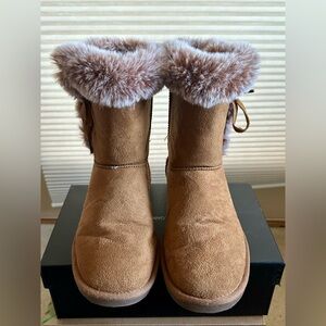 Cozy Tan Fur-Trimmed Winter Boots